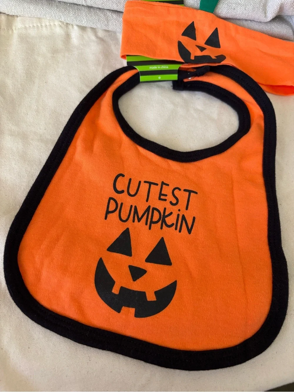 NWT Gertex Halloween Baby Bib and Headband Set 